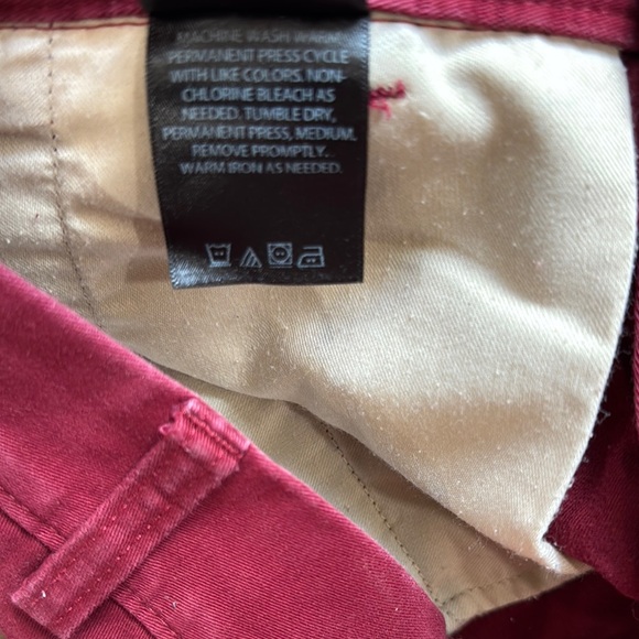 Haggar Burgundy Chinos Classic Straight-Leg Size 32x32 - Picture 3 of 5